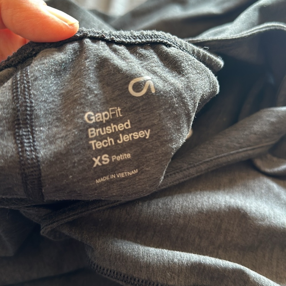 Gap Fit petite short black/grey yoga, body suit and a green one $25 each - Picture 8 of 9